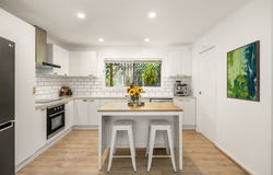 108 Marshall Lane, Kenmore, Qld 4069