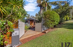 4 Neptune Street, Chapel Hill, Qld 4069