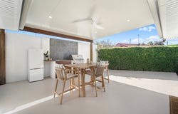 77 Oxley Drive, Paradise Point, Qld 4216