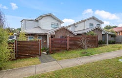 2/19 Brewster Street, Woodend, Vic 3442
