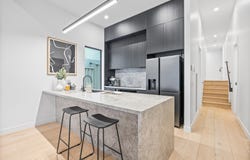 1c The Avenue, Niddrie, Vic 3042