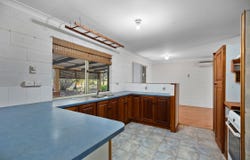 209 Lakes Drive, Laidley Heights, Qld 4341
