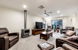47 Hazel Glen Drive, Doreen, Vic 3754