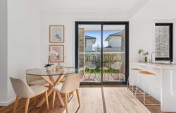 2/47 Gillard Street, Burwood, Vic 3125