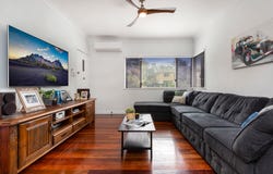 2 Buckley Street, Carina Heights, Qld 4152