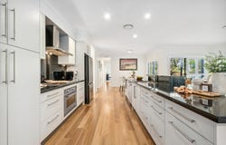 24 McCaskill Rd, Pullenvale, Qld 4069