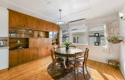 5 Tancred Avenue, Newtown, Qld 4350