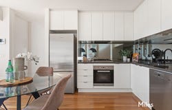 5/46 Barkly Place, Heidelberg, Vic 3084
