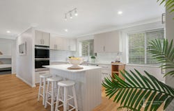 25 Suncrest Avenue, Sussex Inlet, NSW 2540