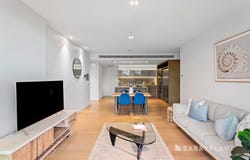 15M/9 Waterside Place, Docklands, Vic 3008
