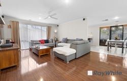 14/9 Carly Close, Narre Warren South, Vic 3805