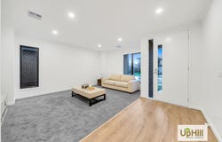 10 Copabella Circuit, Clyde North, Vic 3978