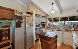 17 Lardner Road, Drouin, Vic 3818