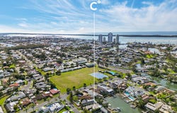 6 Nautilus Place, Biggera Waters, Qld 4216