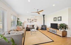 19 Bundilla Parade, Berkeley Vale, NSW 2261