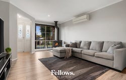 2 Meaby Drive, Pakenham, Vic 3810