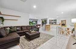 4 Greenoak Place, Woodvale, WA 6026