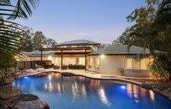 84 Bainbridge Drive, Pullenvale, Qld 4069