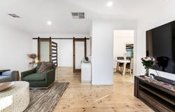 1 Dobell Court, Trott Park, SA 5158
