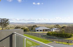 14 Timothy Drive, Vale View, Qld 4352