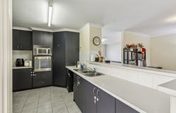 10 Barnfield Drive, Ellenbrook, WA 6069