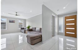 14 Maree Crescent, Gracemere, Qld 4702