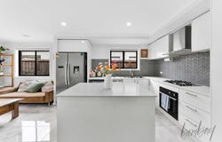 17 Feedwater Road, Donnybrook, Vic 3064