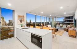 1401/1 Cannes Avenue, Surfers Paradise, Qld 4217