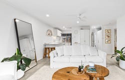 1/4-6 Cootamundra Drive, Mountain Creek, Qld 4557