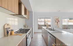 4 Corfu Street, Fraser Rise, Vic 3336