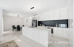 4 Buttermere Approach, Waikiki, WA 6169