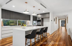 24 Clareville Crescent, Kallaroo, WA 6025