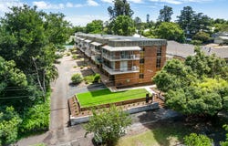 2/33 Margaret Street, East Toowoomba, Qld 4350