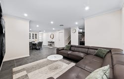 25/75 Mary Ann Drive, Glenfield, NSW 2167