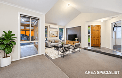 19 Todd Court, Cranbourne West, Vic 3977