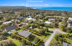 10 Roscrea Cres, Walkerville, Vic 3956