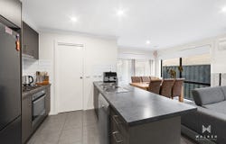 77 Kennedy Parade, Roxburgh Park, Vic 3064