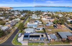 2 Park Road, San Remo, Vic 3925