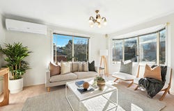 2/4-6 Katrina Court, Lindisfarne, Tas 7015