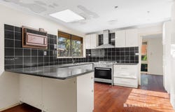 6 Hales Court, Mill Park, Vic 3082