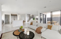 560 Heather Gr, Clyde North, Vic 3978