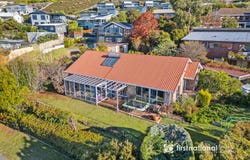 2 Hampton Court, Blackmans Bay, Tas 7052