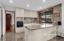 6 Woodlands Crescent, Narre Warren, Vic 3805