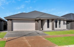 8  Saltbush Place, Riverlea Park, SA 5120