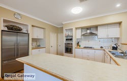 4 Dulcet Link, Atwell, WA 6164
