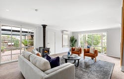 16 Research Warrandyte Road, Research, Vic 3095