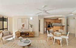 1/121 Sir Fred Schonell Drive, St Lucia, Qld 4067