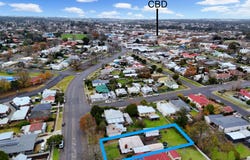 12 Scoresby Street, Hamilton, Vic 3300