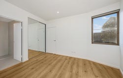 C304/2 Rowe Dr, Potts Hill, NSW 2143