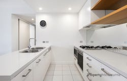 1704/1 Freshwater Place, Southbank, Vic 3006